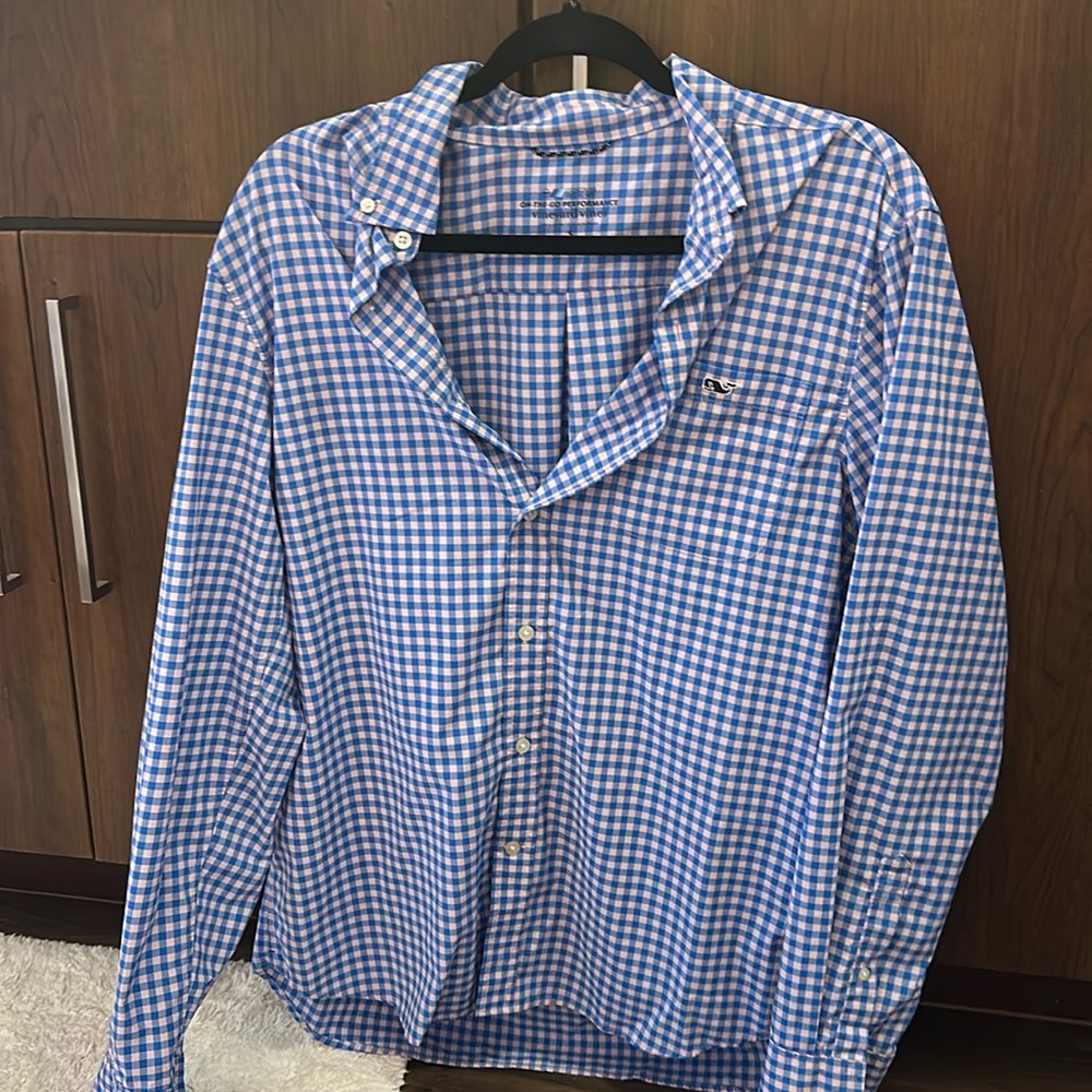 Men’s Vineyard Vines On-The-Go performance button down shirt